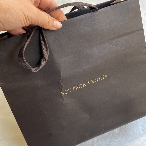 BOTTEGA VENETA Medium Paper Bag - Picture 2 of 12